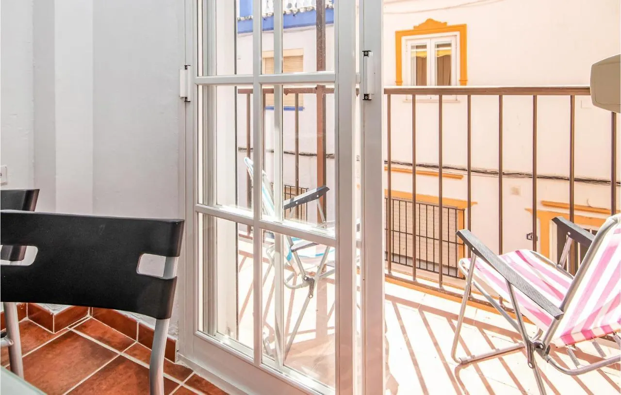 Stunning Apartment In Fuengirola With Wifi 0*,